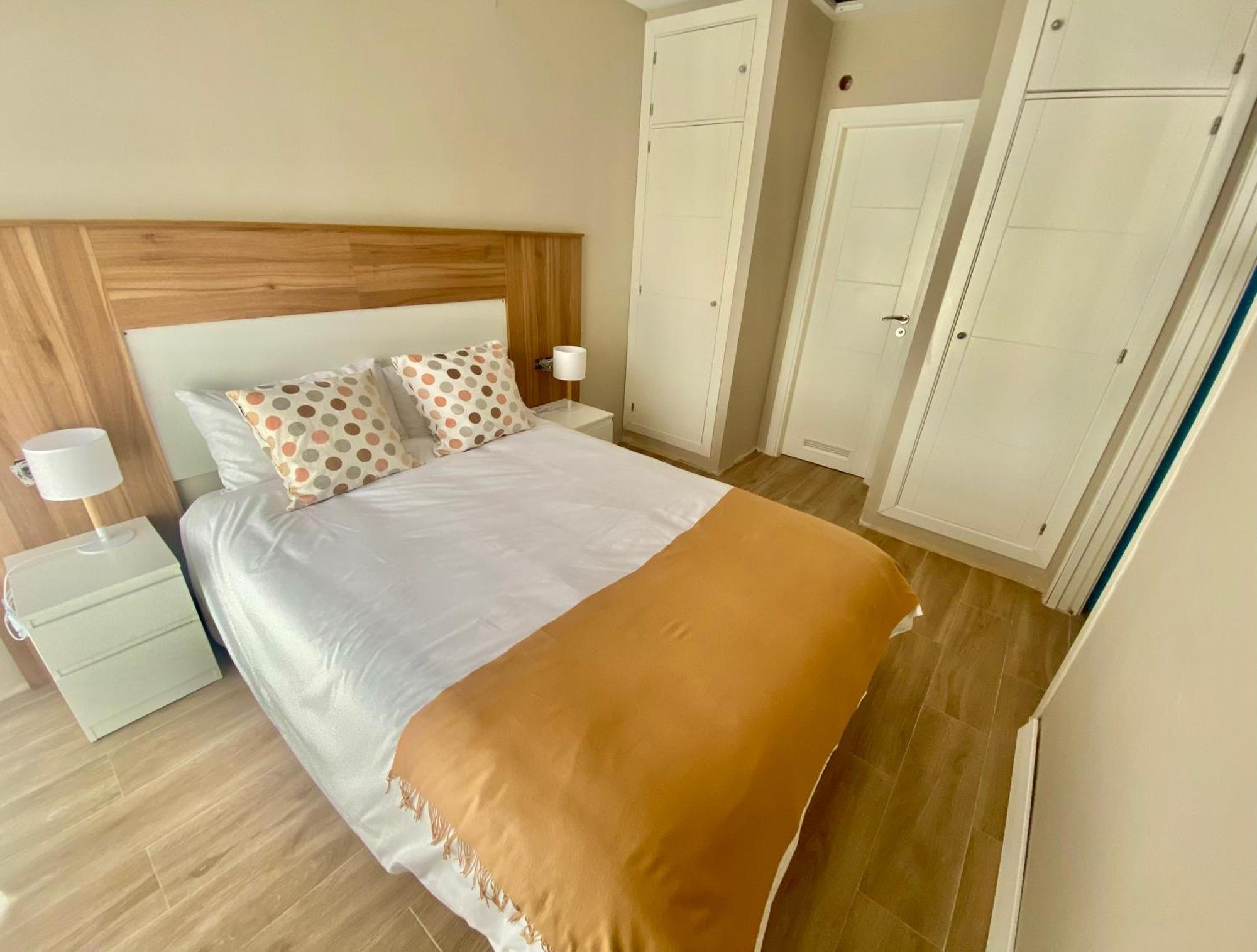 Attractive In Center Apartment Malaga