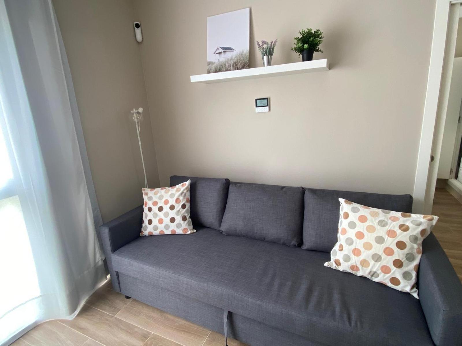 Attractive In Center Apartment