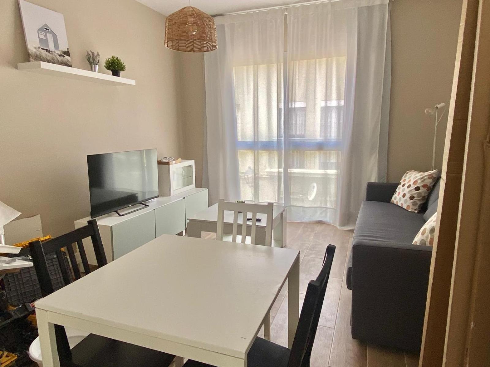 Attractive In Center Apartment