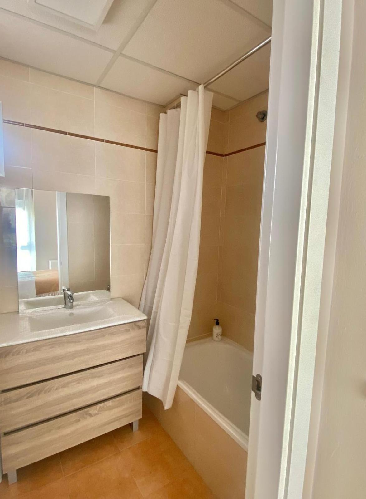 Apartment Attractive In Center *